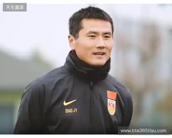 苏超村超能踢进国足吗?邵佳一:可以先去中乙中甲,再到中超试试 苏超村超能踢进国足吗?邵佳一:可以先去中乙中甲,再到中超试试