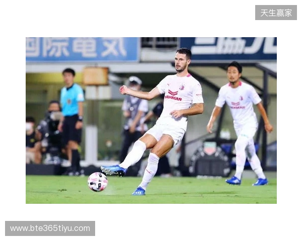 官方:37岁陈柏良加盟定南赣联,身披17号球衣 官方:37岁陈柏良加盟定南赣联,身披17号球衣